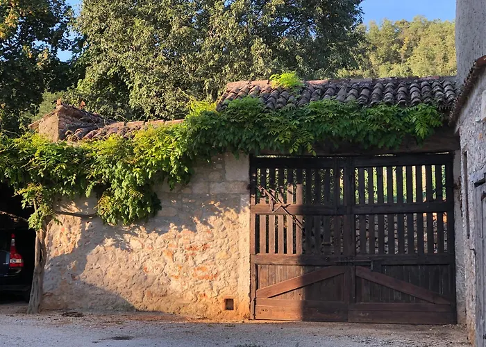 Фермерский дом La Pria Wine *